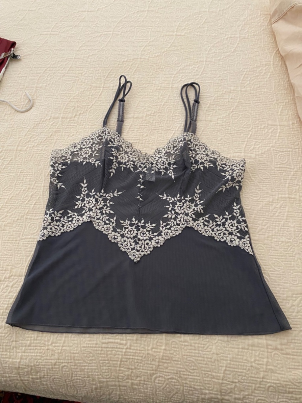 Wacoal Gray and Lace Camisole, Chemise, Lingerie. Poly-spandex. XL - Picture 2 of 10